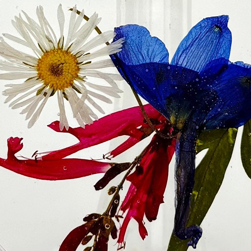 Limited Edition Patriotic Pressed Flower Ornament Gift Basket 1818 Farms