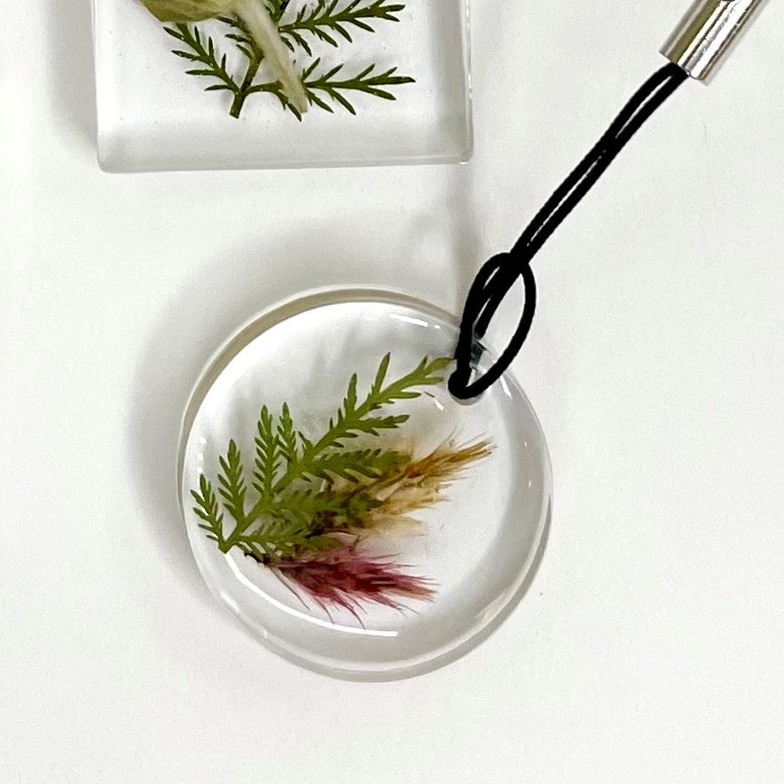 Key Chain with Dried Flowers in Resin Keychains 1818 Farms Circle  